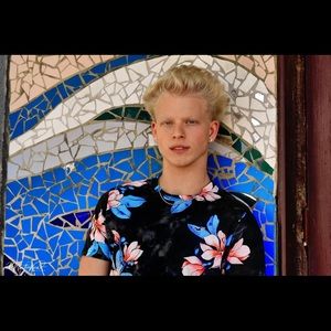 Meet your Posher, Seth